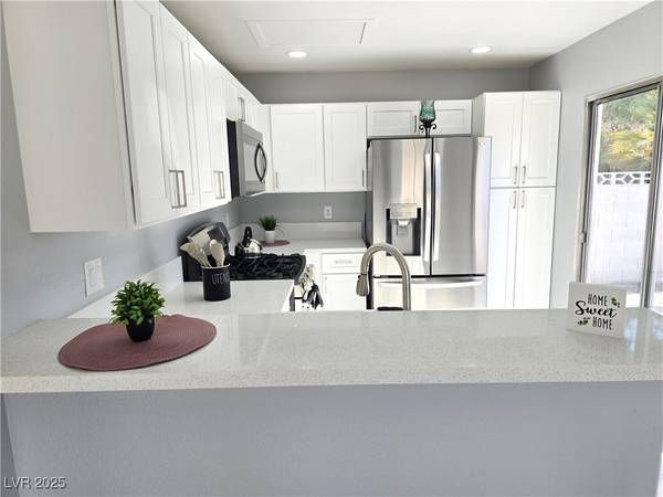 3737 Rainy River RD, Las Vegas, NV 89108