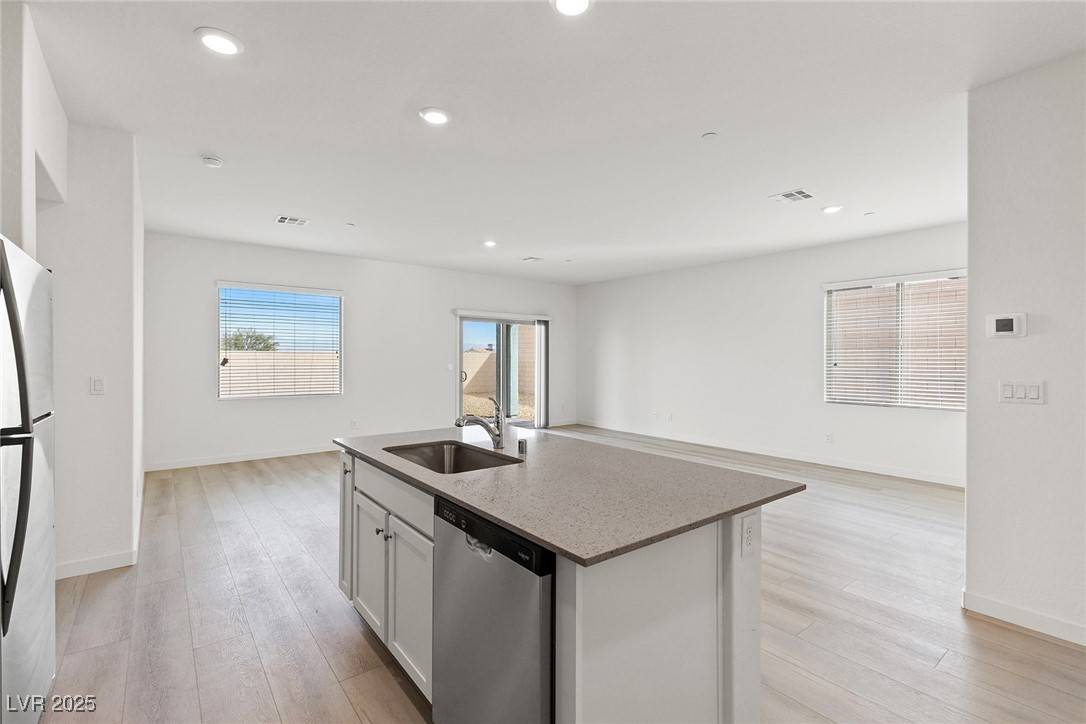Las Vegas, NV 89156,6731 Lotus Vista CT