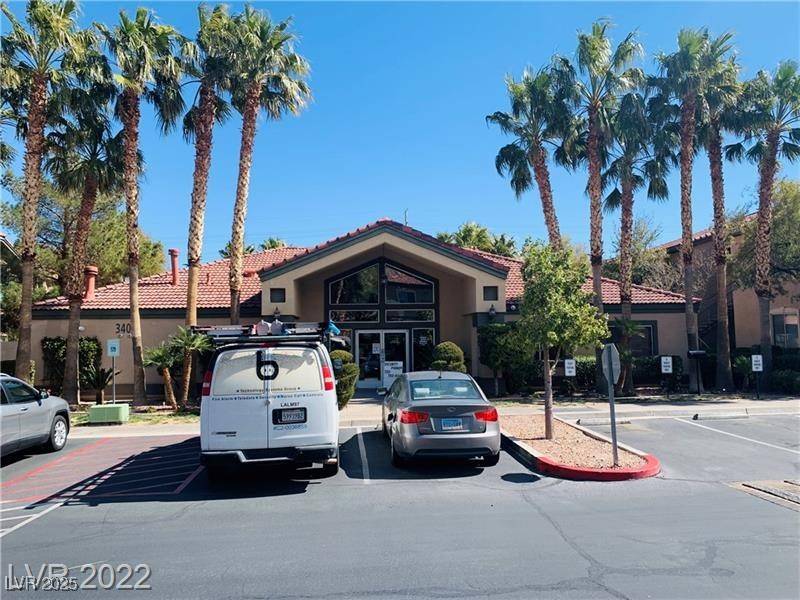 Las Vegas, NV 89129,3460 Cactus Shadow ST #101
