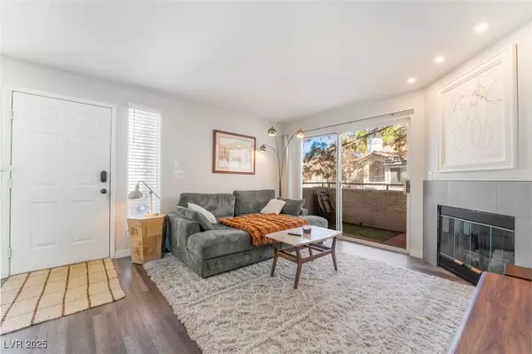 Las Vegas, NV 89120,3062 Tarpon DR #201