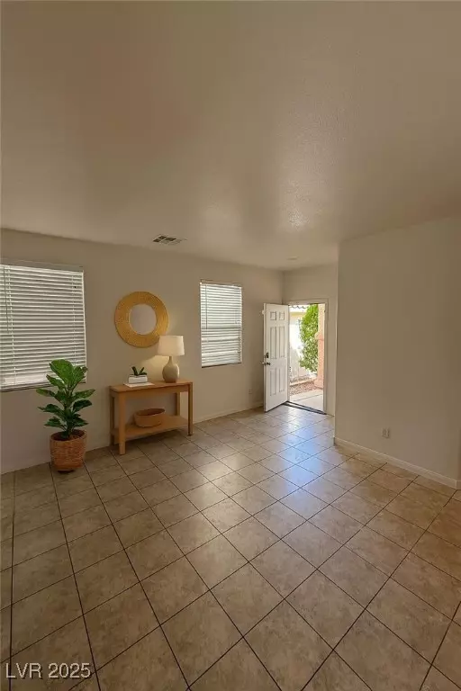 Las Vegas, NV 89144,11032 Sonoma Creek CT