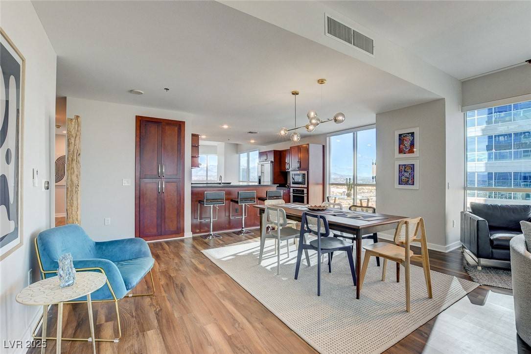 Las Vegas, NV 89103,4575 Dean Martin DR #3012