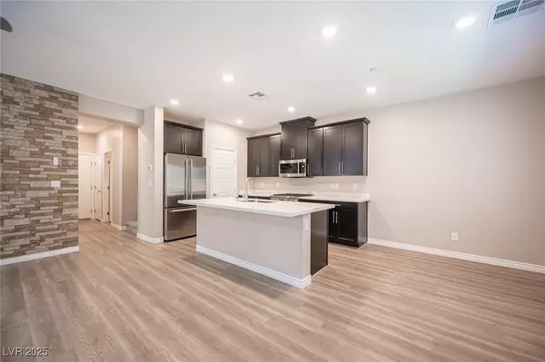 Las Vegas, NV 89138,600 N Carriage Hill DR #1053