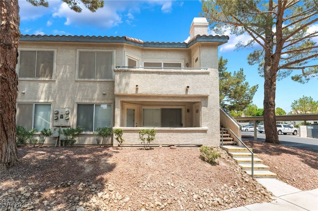 Las Vegas, NV 89120,5259 Caspian Springs DR #204