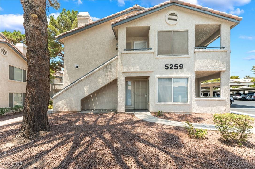 Las Vegas, NV 89120,5259 Caspian Springs DR #204