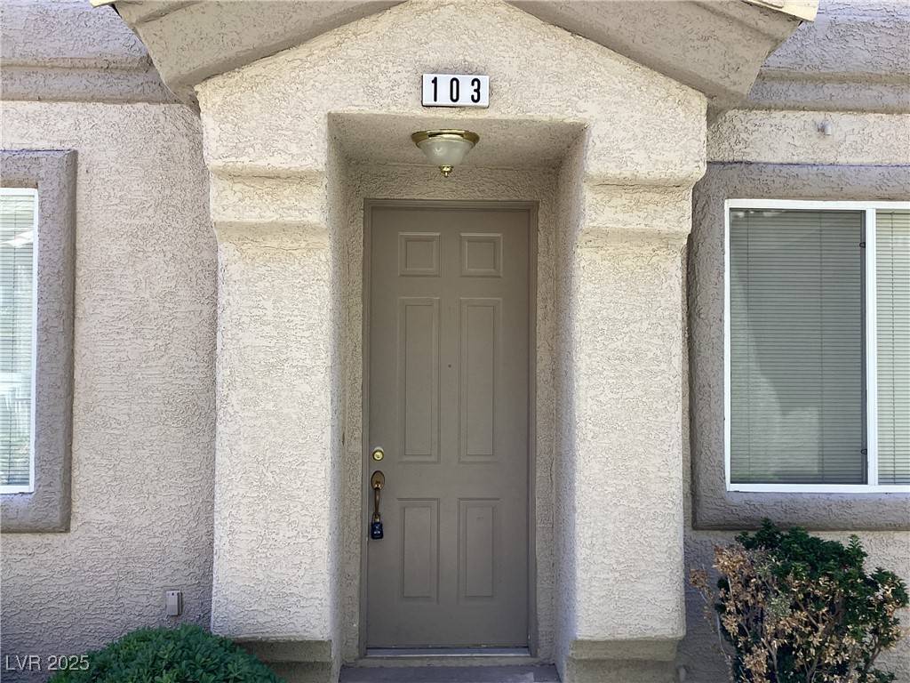 Henderson, NV 89011,6331 Lorne Green AVE #103