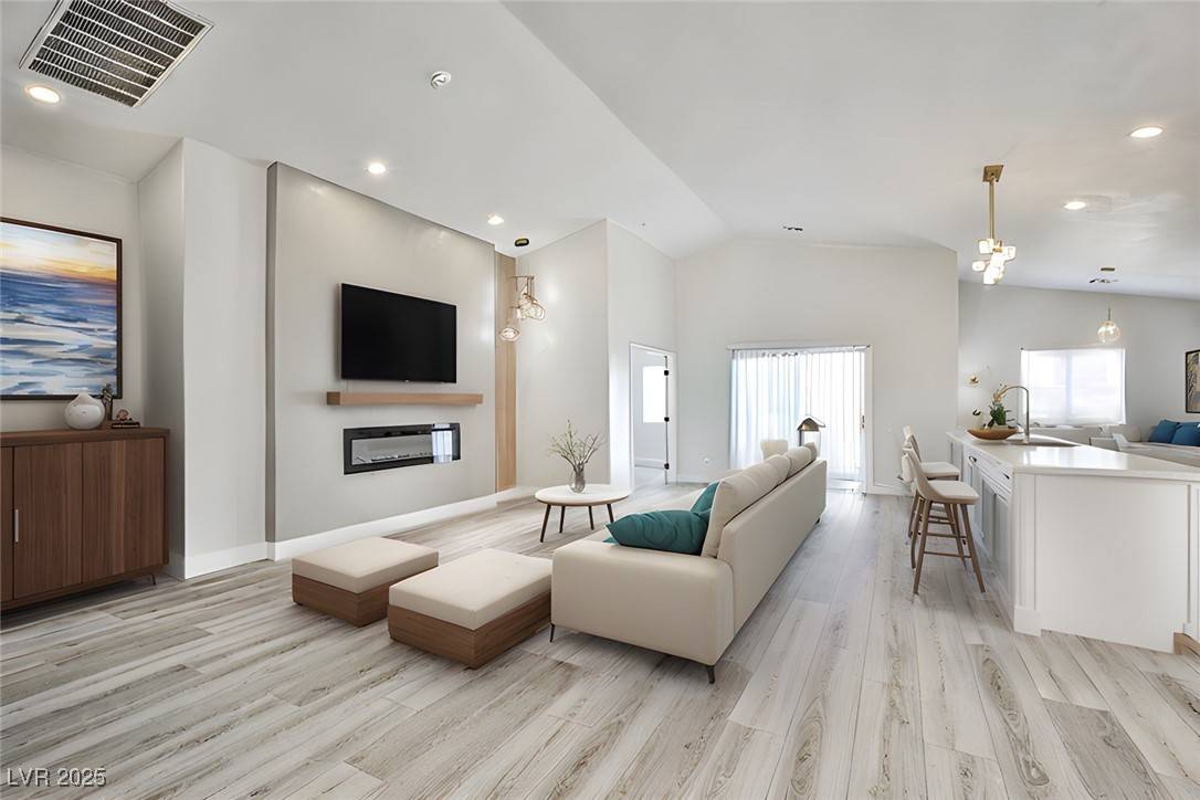 1002 Christopher View AVE, North Las Vegas, NV 89032