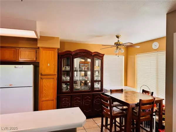 Las Vegas, NV 89120,3425 E Russell RD #139