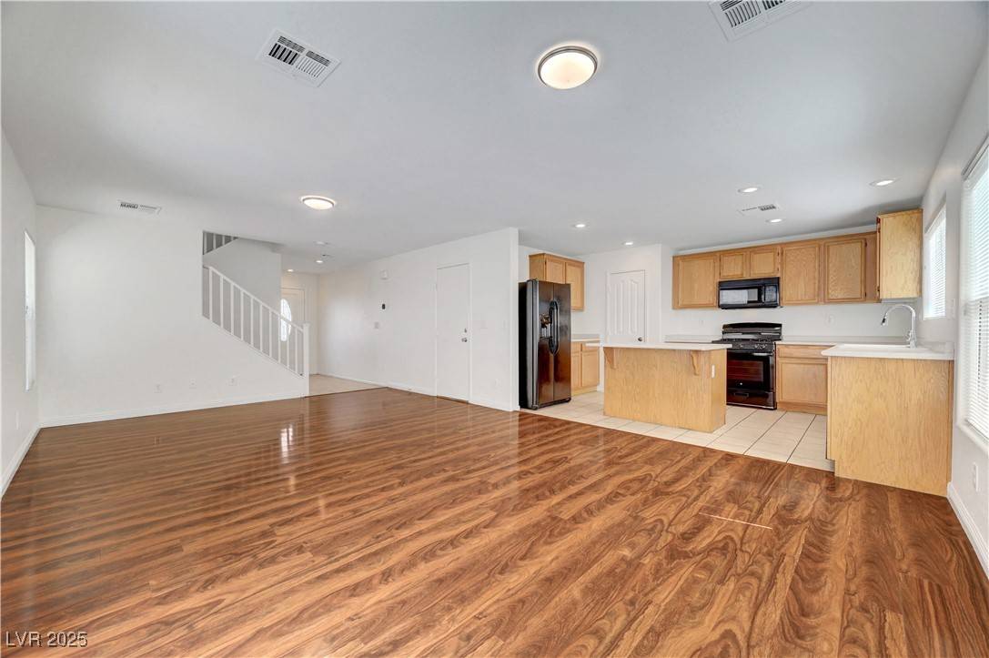 Las Vegas, NV 89178,523 Cabis Bay ST