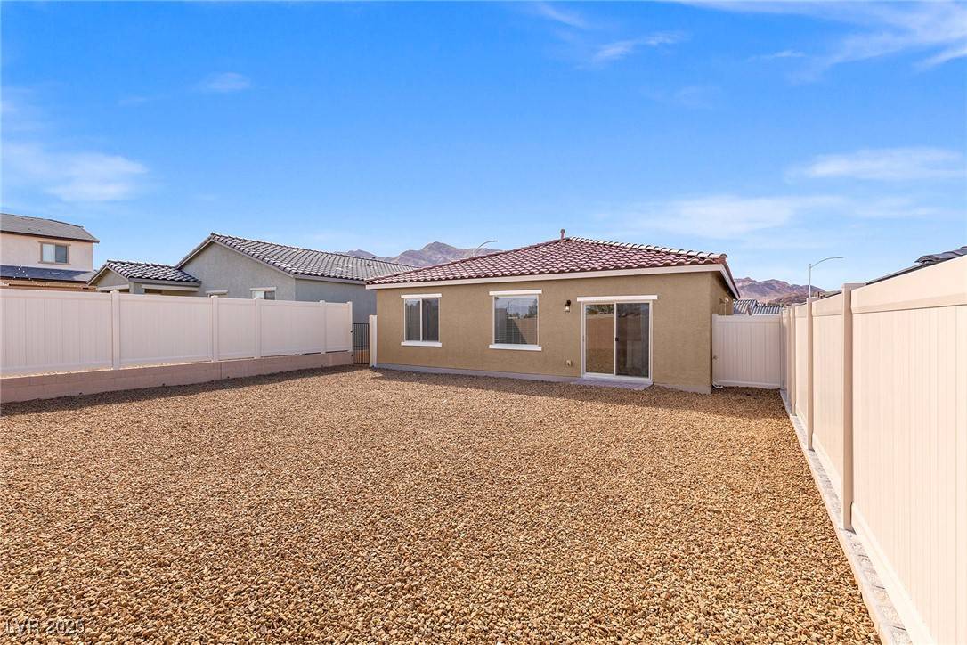 Las Vegas, NV 89156,2745 Avril Point ST