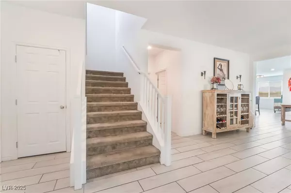 North Las Vegas, NV 89084,7107 Calvert Cliffs ST