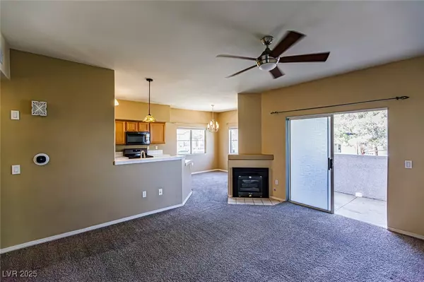 Las Vegas, NV 89128,2124 Calville ST #203