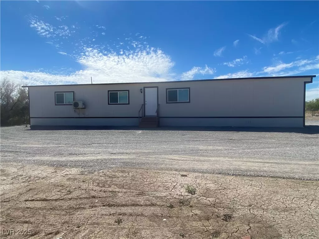 Pahrump, NV 89048,1470 Michael DR #B