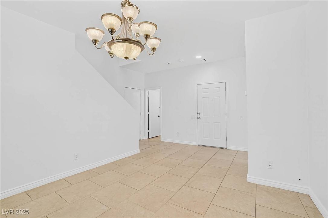 Henderson, NV 89044,2872 Strathallan AVE