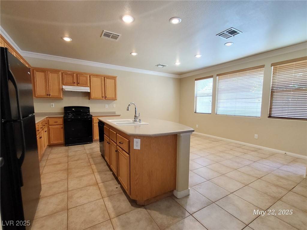 Las Vegas, NV 89138,517 Bachelor Button ST