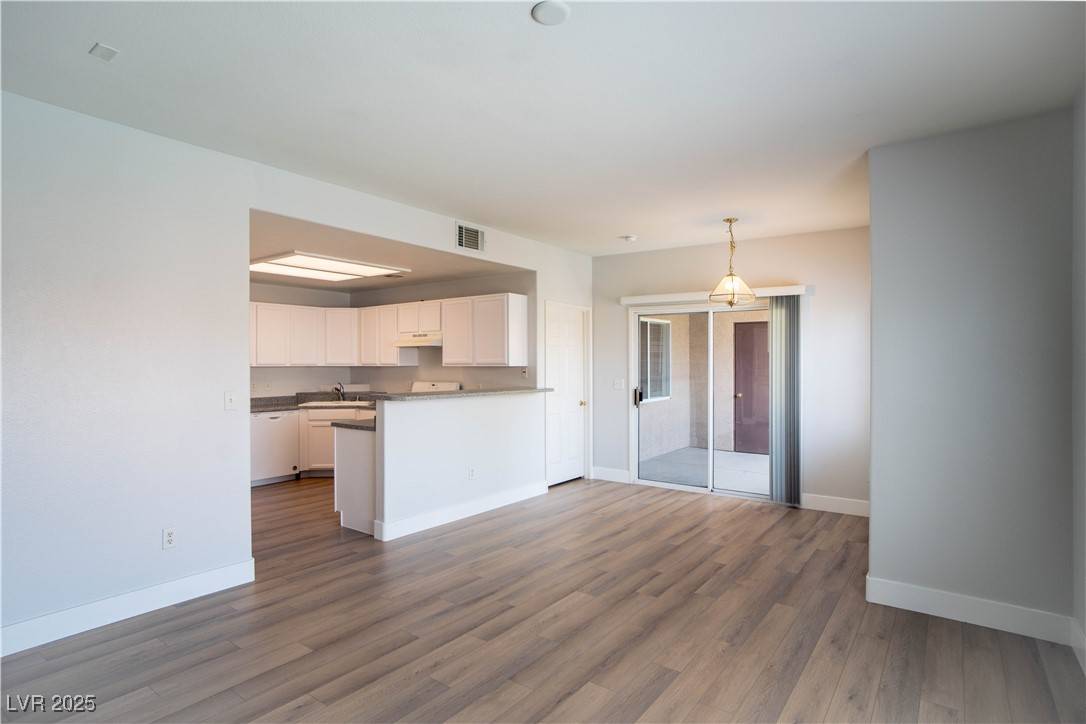 Las Vegas, NV 89148,9580 W Reno AVE #240