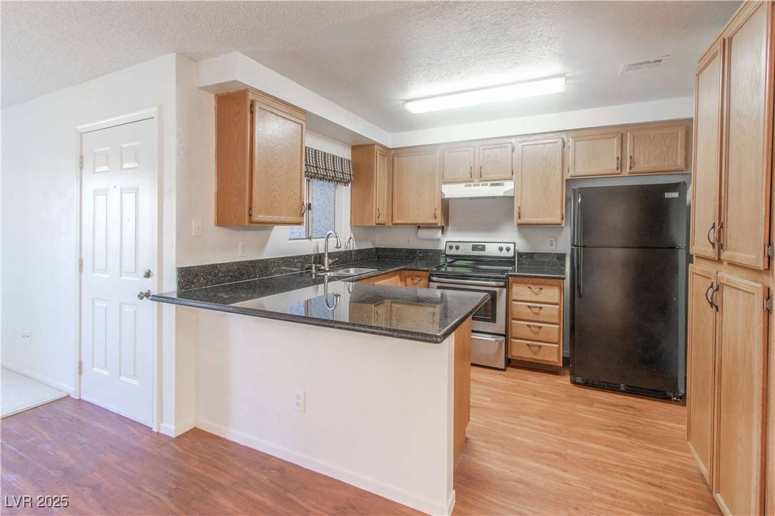 Las Vegas, NV 89119,6859 Tamarus ST #101