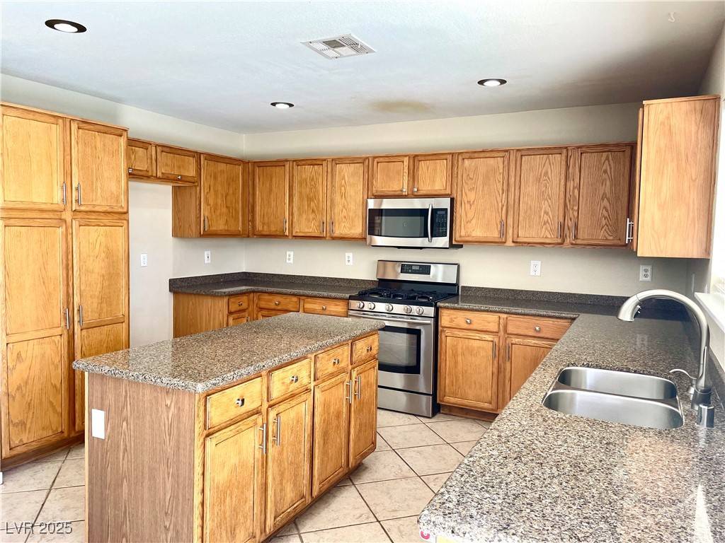 Las Vegas, NV 89144,164 Swale LN