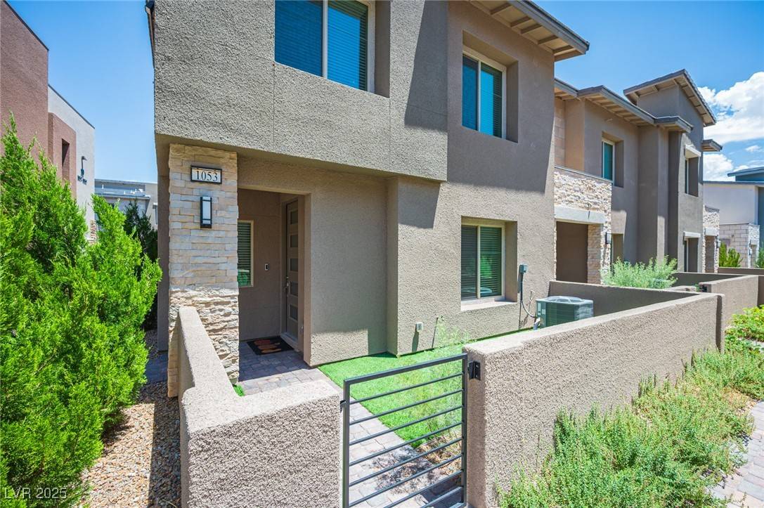 600 N Carriage Hill DR #1053, Las Vegas, NV 89138