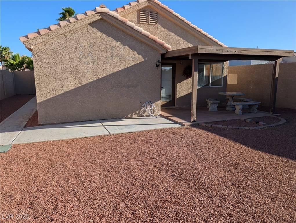 Las Vegas, NV 89129,9182 Jewel Crystal CT