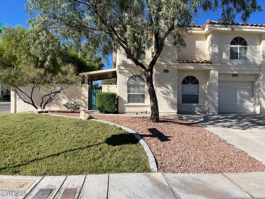 Las Vegas, NV 89147,7986 Lisa Dawn AVE