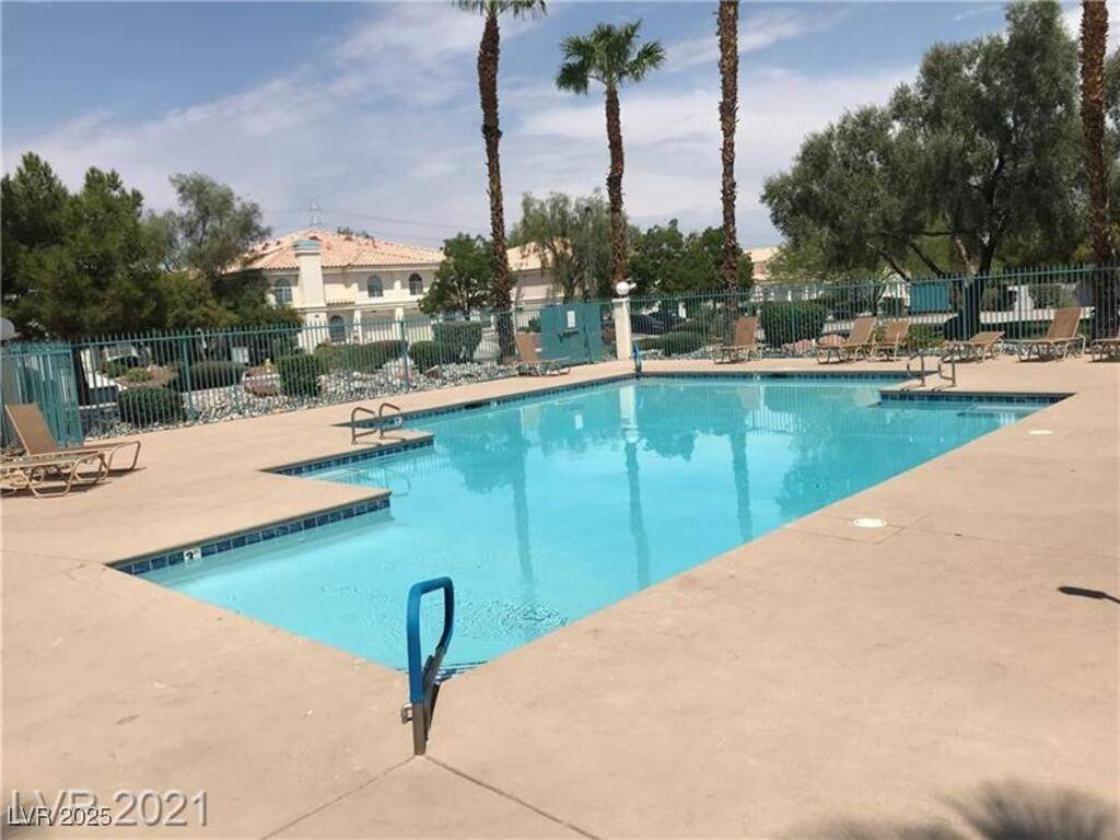 Las Vegas, NV 89147,7986 Lisa Dawn AVE