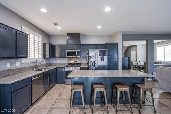 10633 Mount Blackburn AVE, Las Vegas, NV 89166