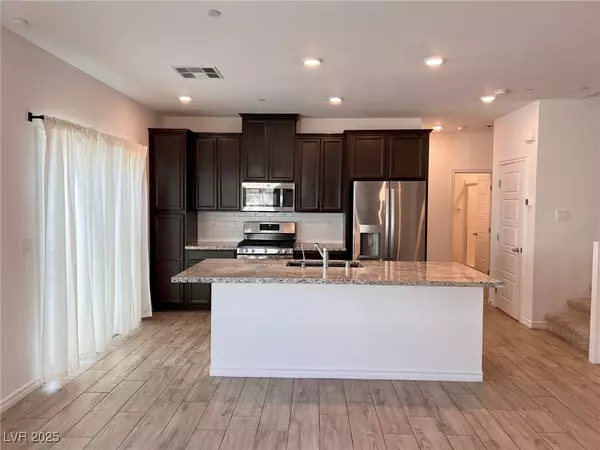 Las Vegas, NV 89131,7346 N Decatur BLVD #5