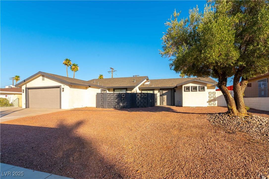 1571 Pawnee DR, Las Vegas, NV 89169