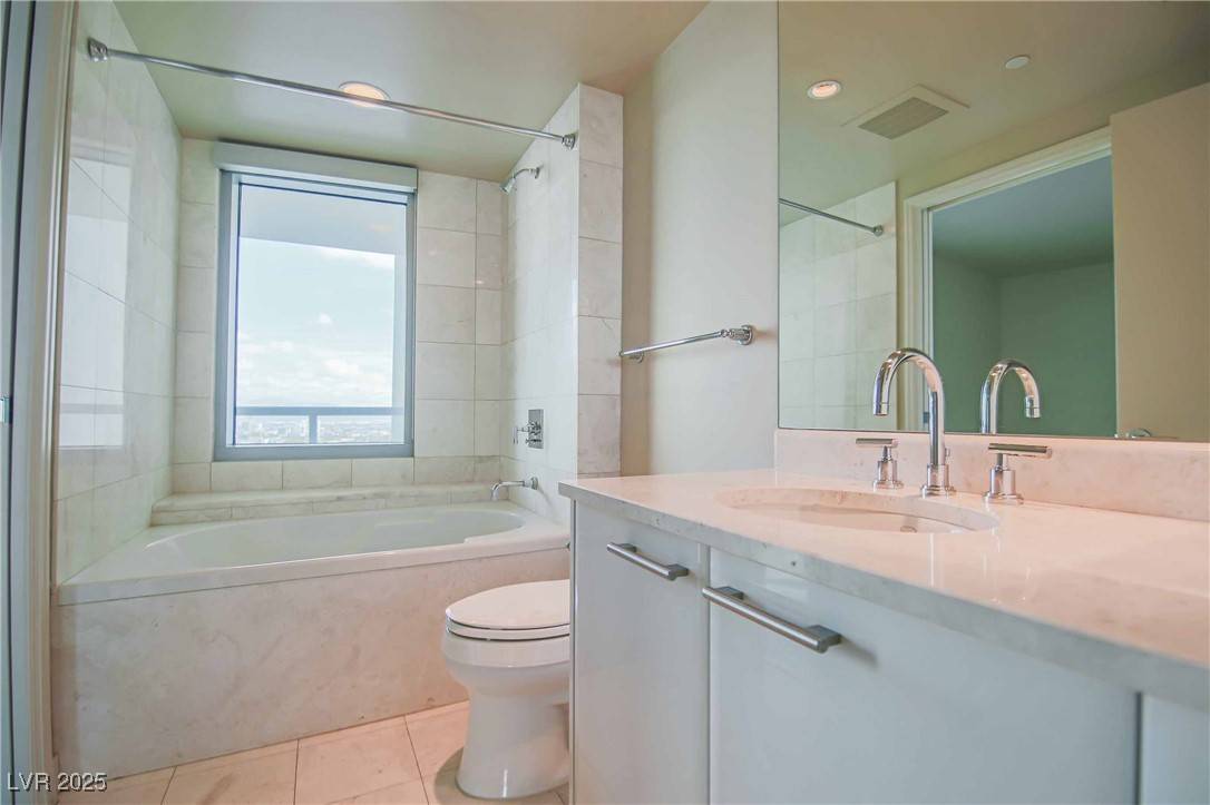 Las Vegas, NV 89109,222 KAREN AVE #3001