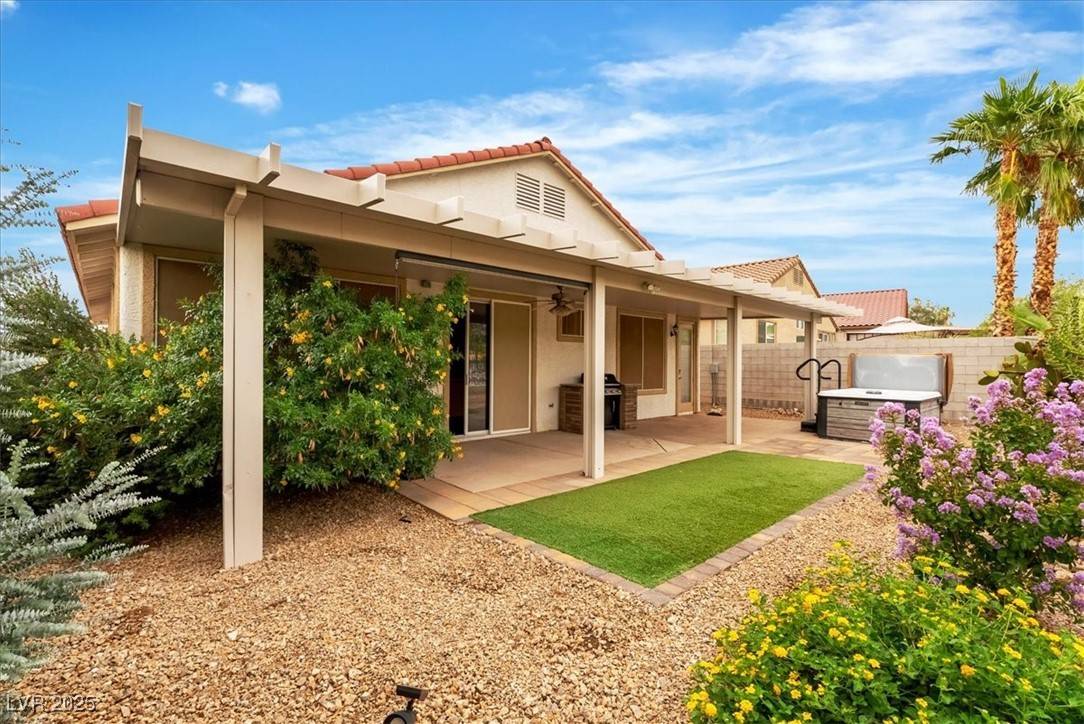 Henderson, NV 89052,3027 Panorama Ridge DR