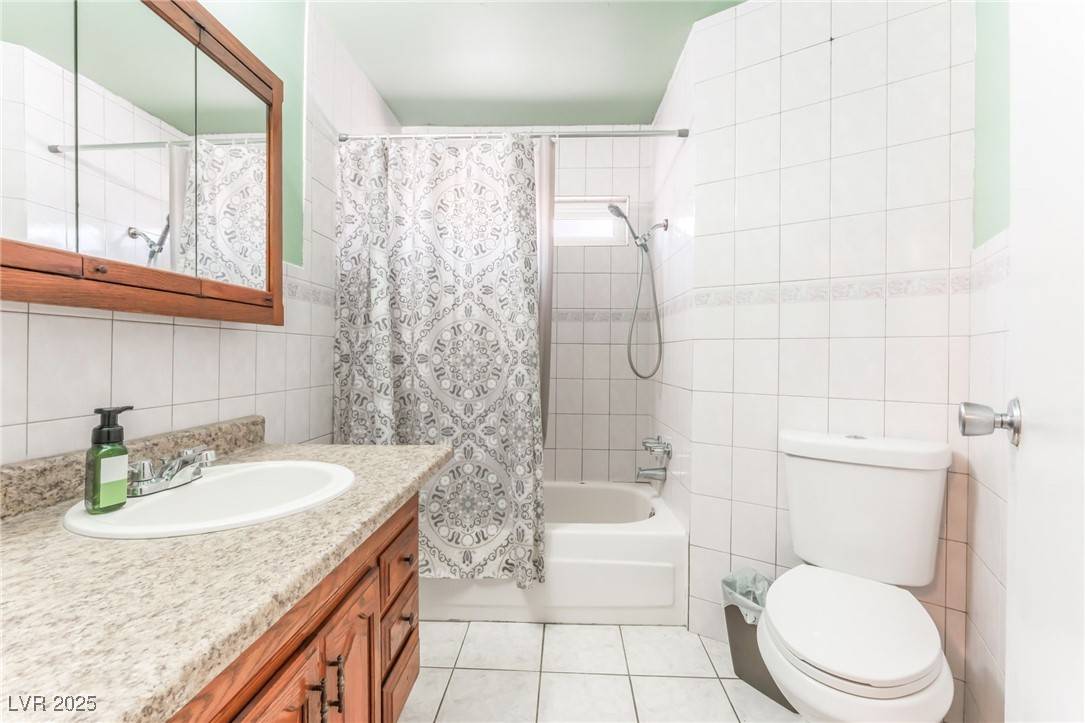 North Las Vegas, NV 89030,3704 Cypress AVE