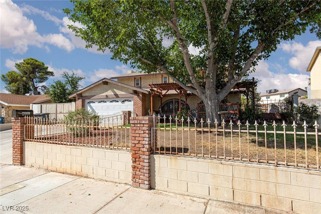 Las Vegas, NV 89107,6457 Celeste AVE