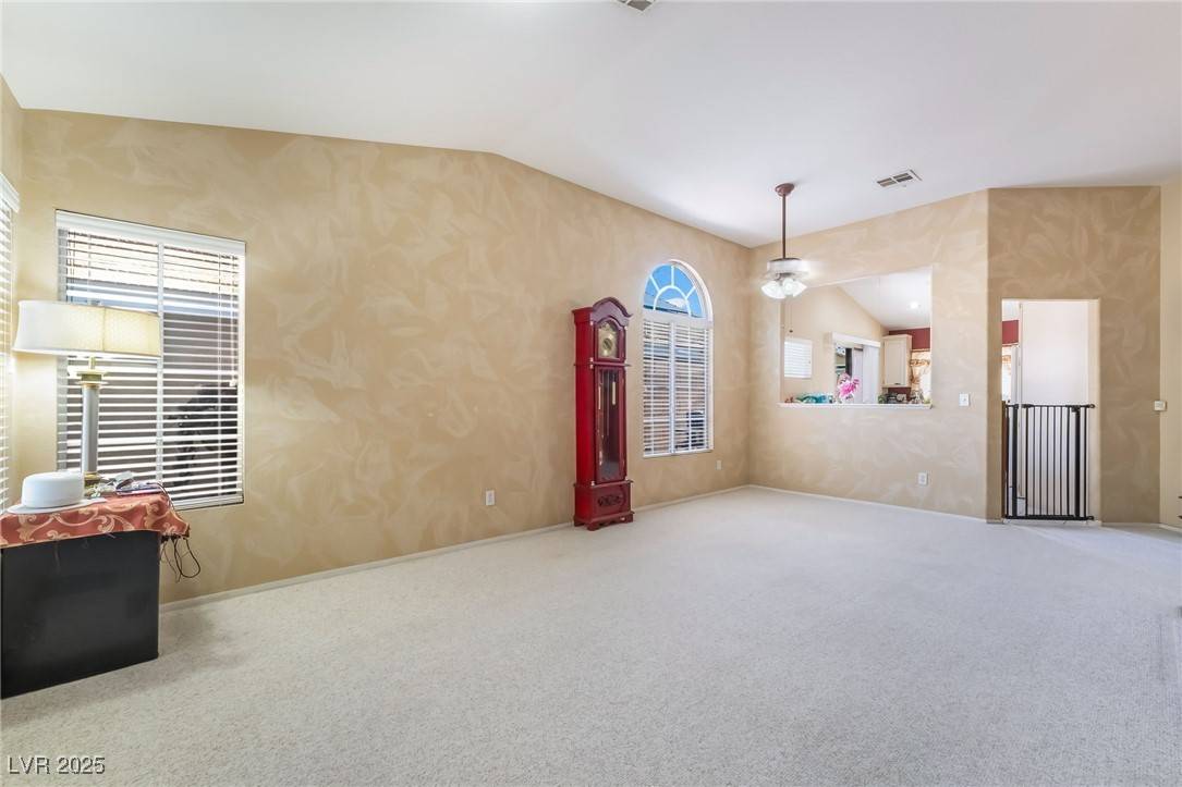Las Vegas, NV 89113,5624 Scottyboy DR