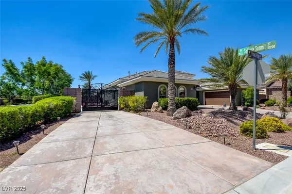 Las Vegas, NV 89143,8465 Picket Ridge CT