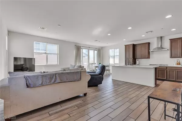 Henderson, NV 89011,719 Cottonwood Hill PL