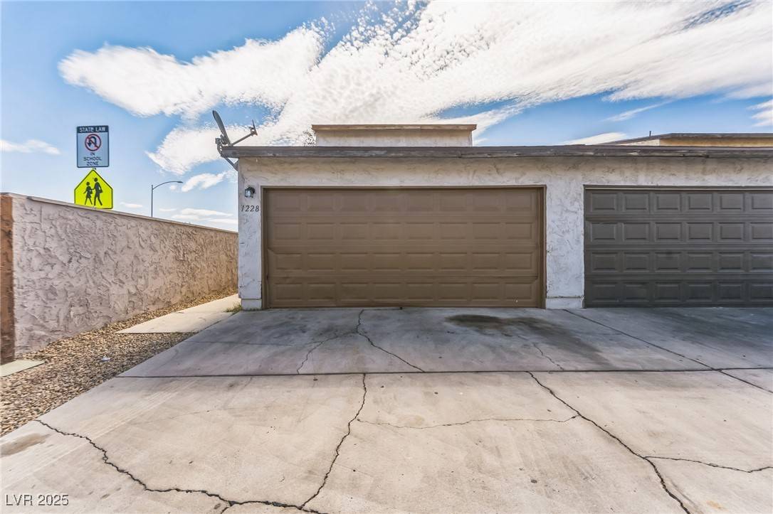 1228 Mews LN, Las Vegas, NV 89101