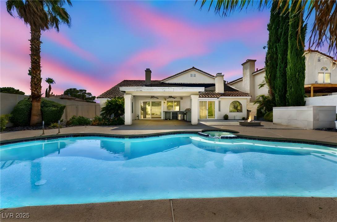 10024 Skipper CT, Las Vegas, NV 89117
