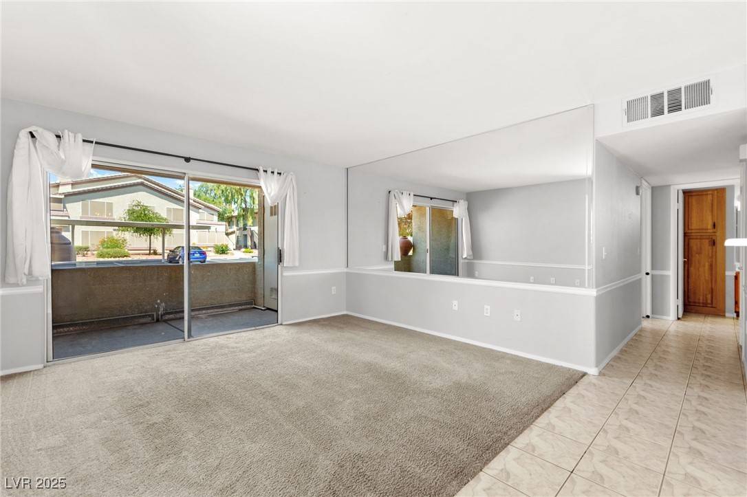 Las Vegas, NV 89122,5710 E Tropicana AVE #1035