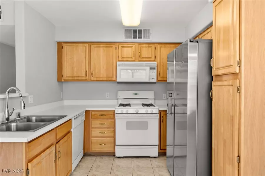 5710 E Tropicana AVE #1035, Las Vegas, NV 89122
