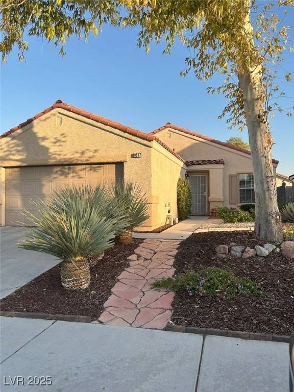 8557 Hidden Pines AVE, Las Vegas, NV 89143