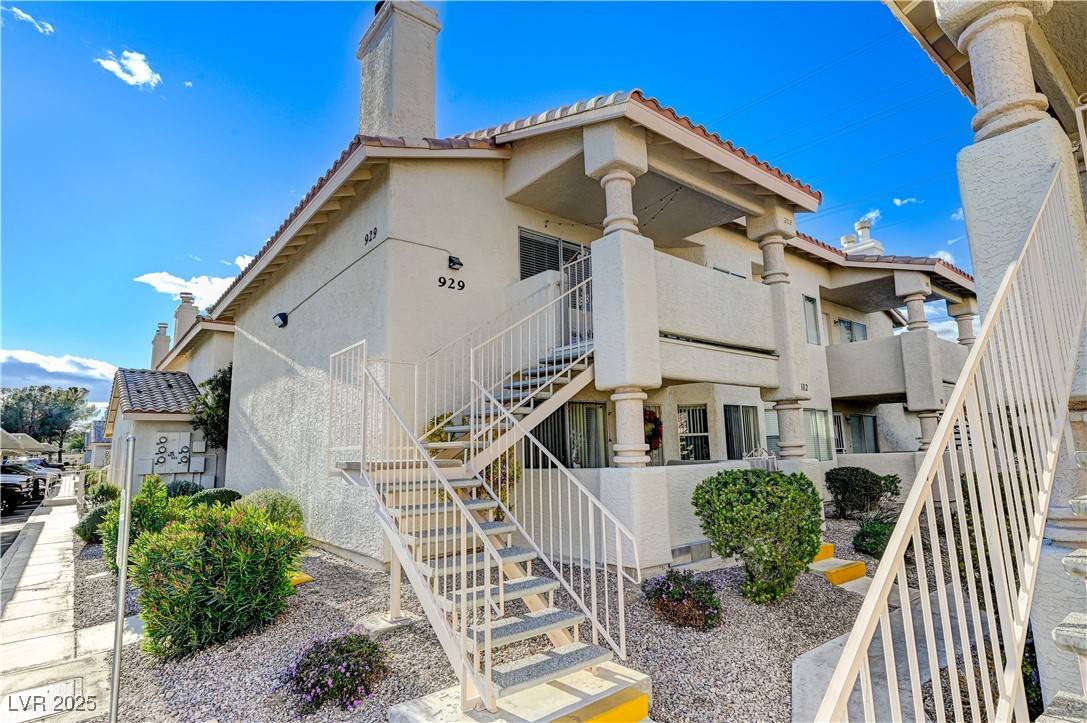 929 Rockview DR #202, Las Vegas, NV 89128