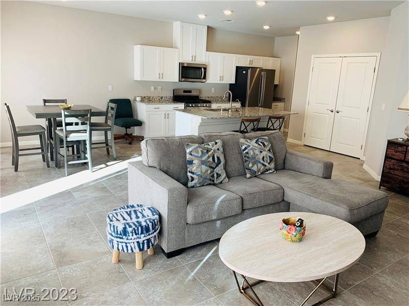 7867 Pink Opal AVE, Las Vegas, NV 89113