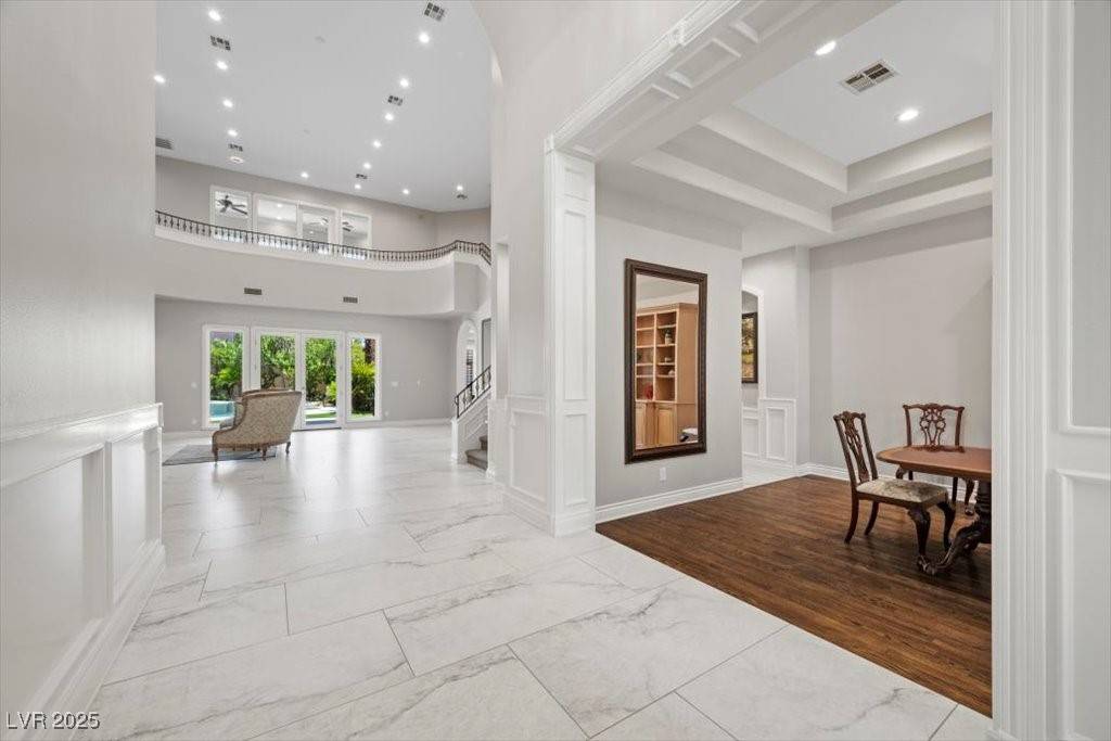 Henderson, NV 89074,2338 Dolphin CT