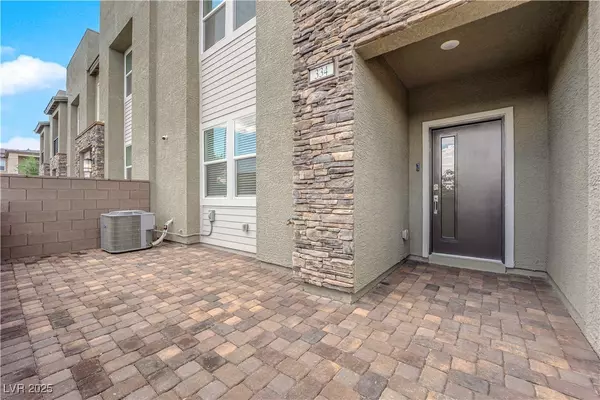 Henderson, NV 89015,334 Laurel Peak DR