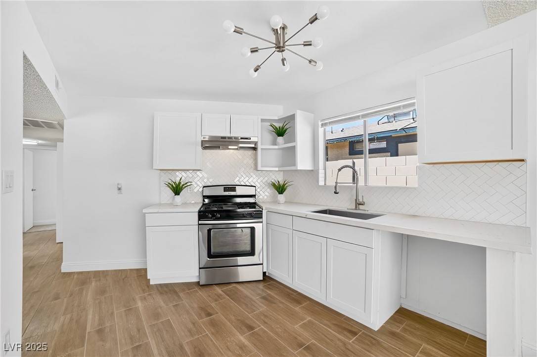 Las Vegas, NV 89120,5111 Orinda AVE