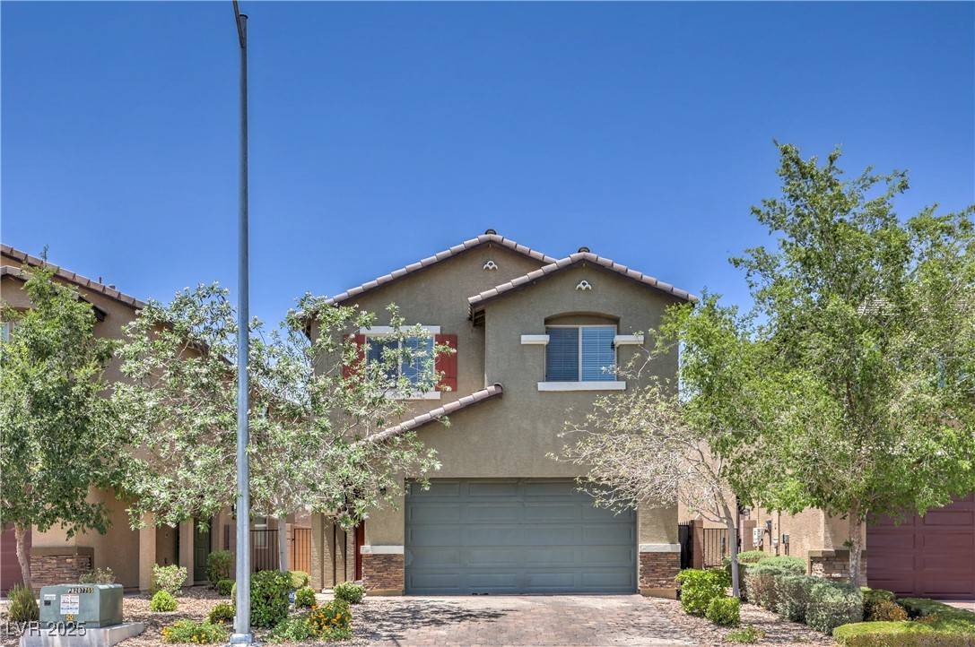 9237 S Chieftain ST, Las Vegas, NV 89178