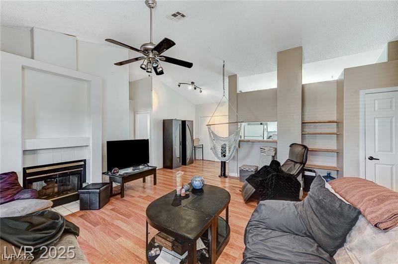 Las Vegas, NV 89108,1600 N Torrey Pines DR #202
