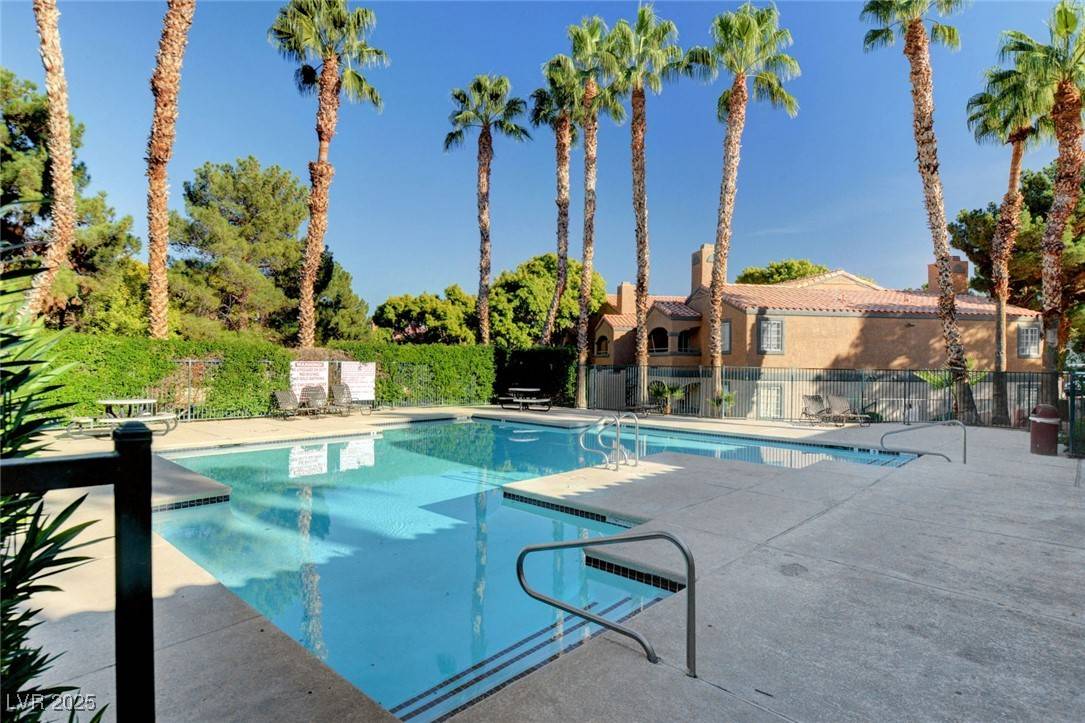 5250 Mission Carmel LN #101, Las Vegas, NV 89107