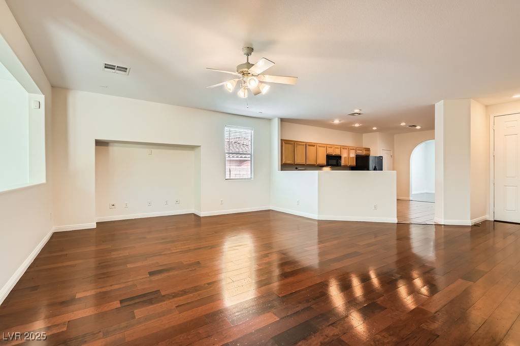 Henderson, NV 89012,193 Lynbrook ST